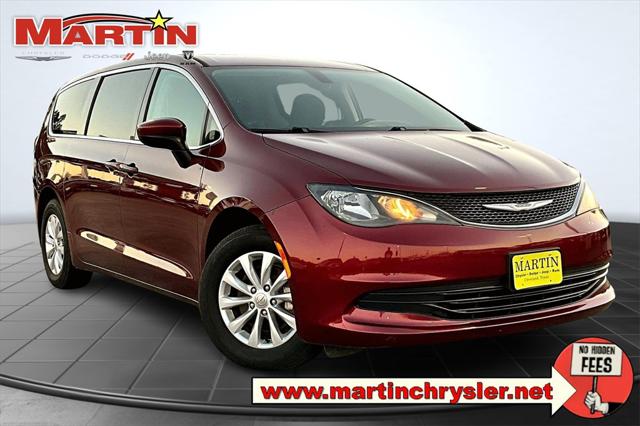 2017 Chrysler Pacifica Touring 2017 Chrysler Pacifica Touring