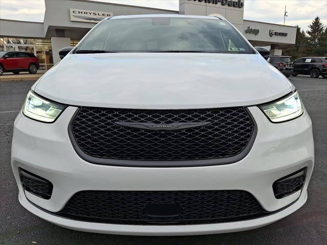 2023 Chrysler Pacifica Hybrid Limited 2023 Chrysler Pacifica Hybrid Limited