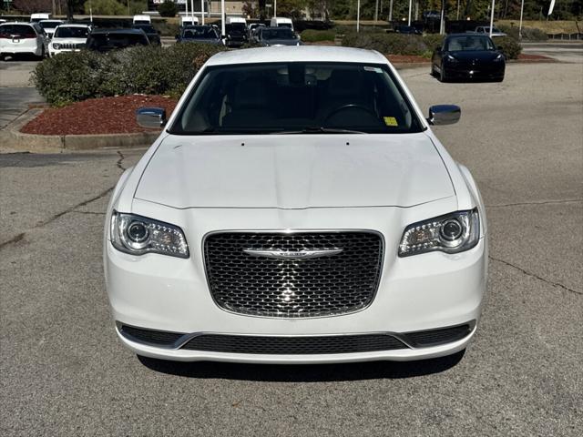 2020 Chrysler 300 Touring 2020 Chrysler 300 Touring