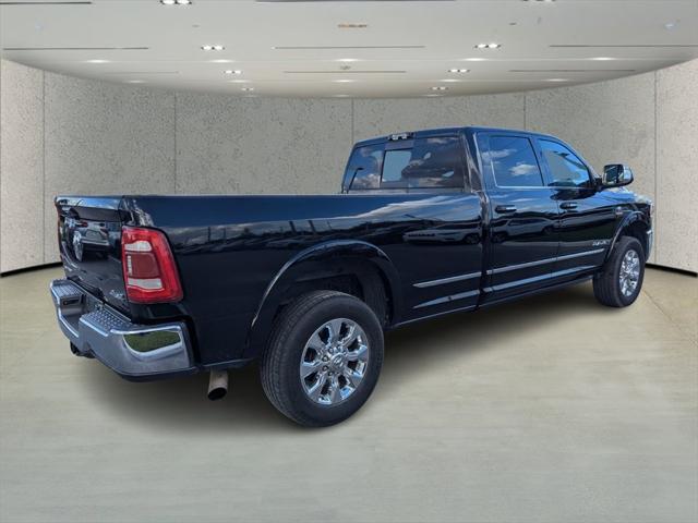 2022 RAM 3500 Limited Crew Cab 4x4 8 Box 2022 RAM 3500 Limited Crew Cab 4x4 8 Box