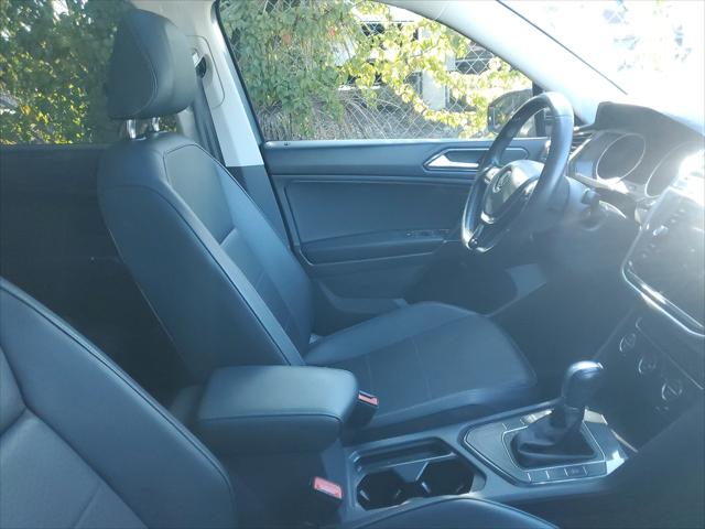 2018 Volkswagen Tiguan 2.0T SE 2018 Volkswagen Tiguan 2.0T SE