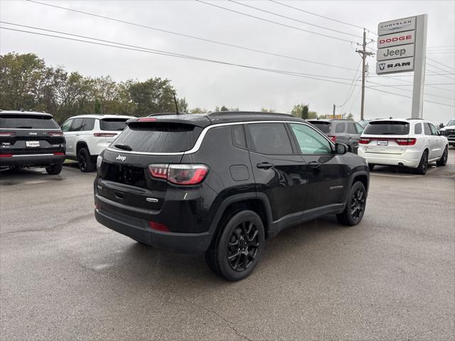 2022 Jeep Compass Latitude Lux 4x4 2022 Jeep Compass Latitude Lux 4x4