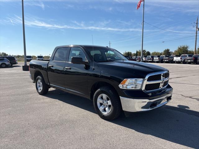 2021 RAM 1500 Classic Tradesman Crew Cab 4x4 57 Box 2021 RAM 1500 Classic Tradesman Crew Cab 4x4 57 Box