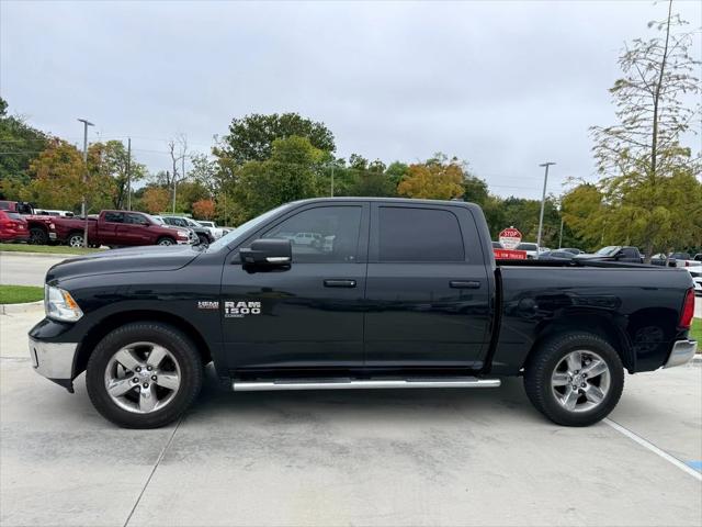 2019 RAM 1500 Classic Lone Star Crew Cab 4x2 57 Box 2019 RAM 1500 Classic Lone Star Crew Cab 4x2 57 Box