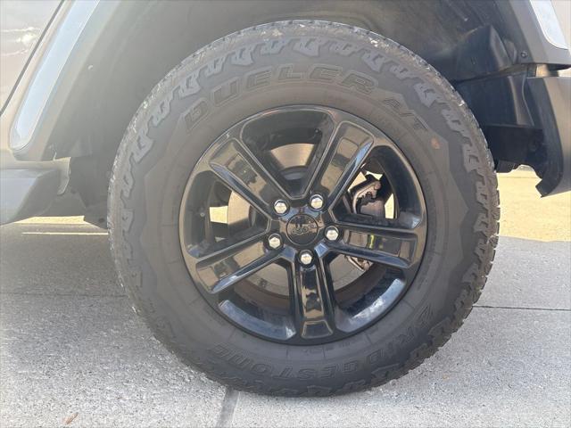 2023 Jeep Wrangler 4-Door Sahara Altitude 4x4