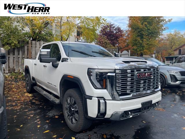 2025 GMC Sierra 2500HD 4WD Crew Cab Standard Bed Denali