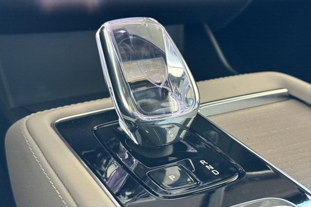 2026 Volvo XC90 Plus, B6 AWD Gas (mild hybrid), Gasoline, Bright, 7 Seats