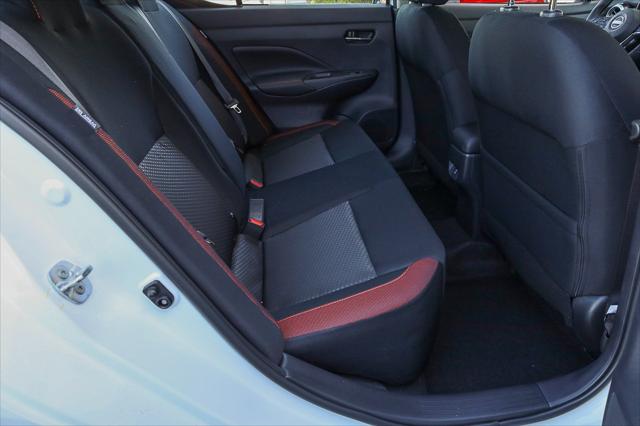 2025 Nissan Versa 1.6 SR