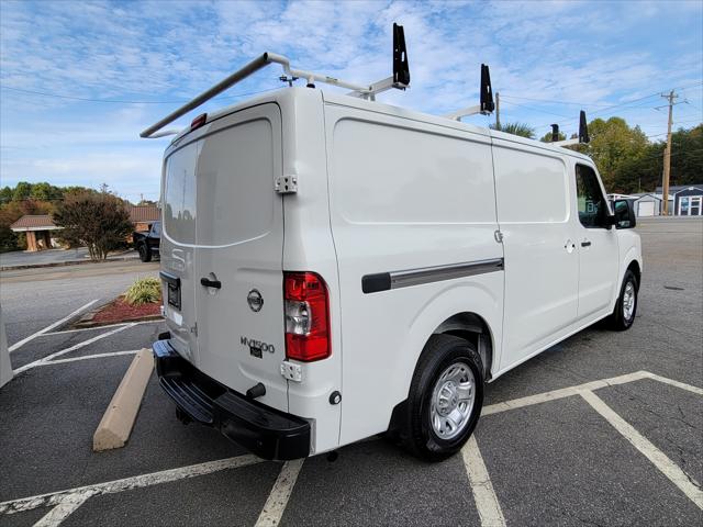 2020 Nissan 1500 SV Standard Roof V6