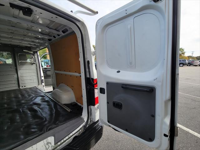 2020 Nissan 1500 SV Standard Roof V6