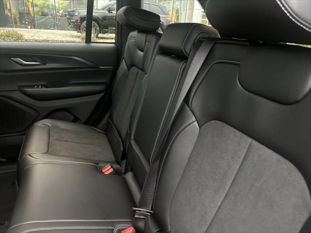 2025 Jeep Grand Cherokee Altitude X 4x4