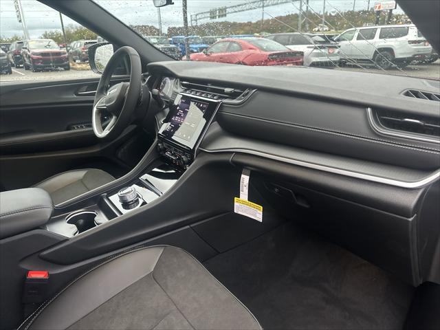 2025 Jeep Grand Cherokee Altitude X 4x4