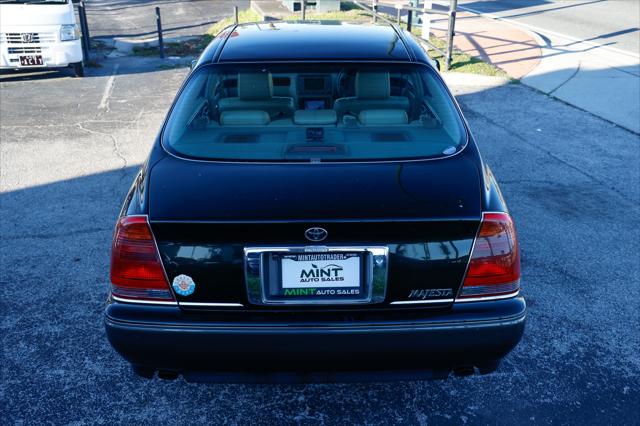 2000 Toyota Crown Majesta RHD
