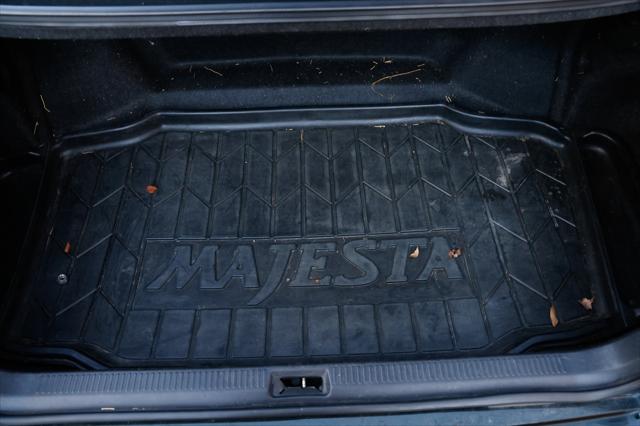 2000 Toyota Crown Majesta RHD
