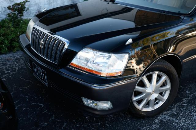 2000 Toyota Crown Majesta RHD