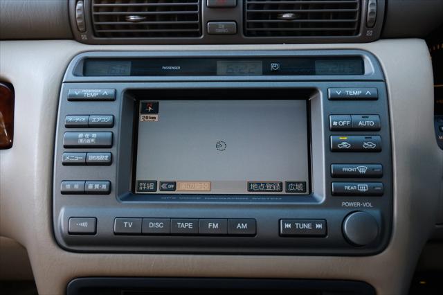 2000 Toyota Crown Majesta RHD