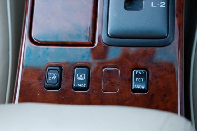 2000 Toyota Crown Majesta RHD