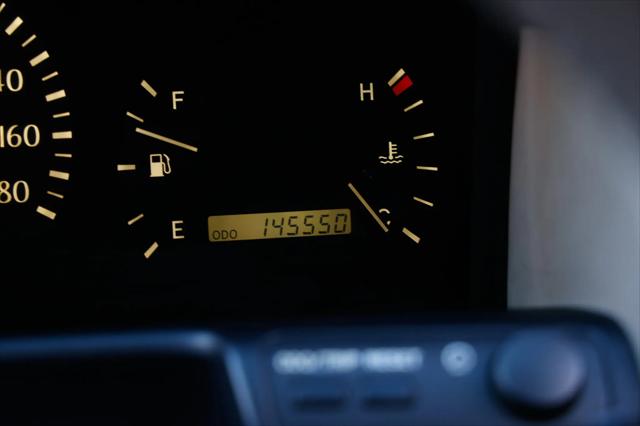 2000 Toyota Crown Majesta RHD