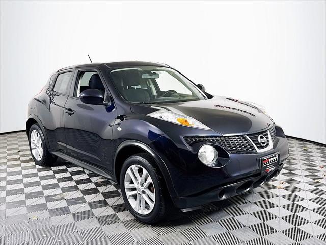 2011 Nissan Juke SV 2011 Nissan Juke SV