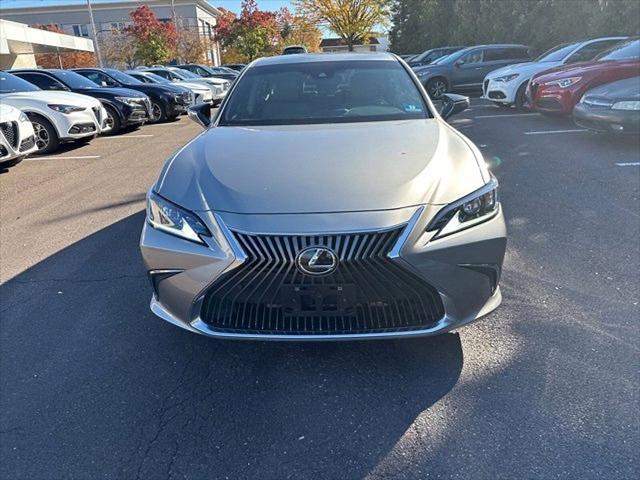 2020 Lexus ES 350  2020 Lexus ES 350