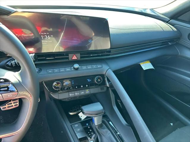 2025 Hyundai Elantra Hybrid SEL Sport