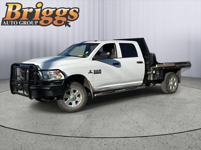2017 RAM 2500 Tradesman Crew Cab 4x4 8 Box 2017 RAM 2500 Tradesman Crew Cab 4x4 8 Box