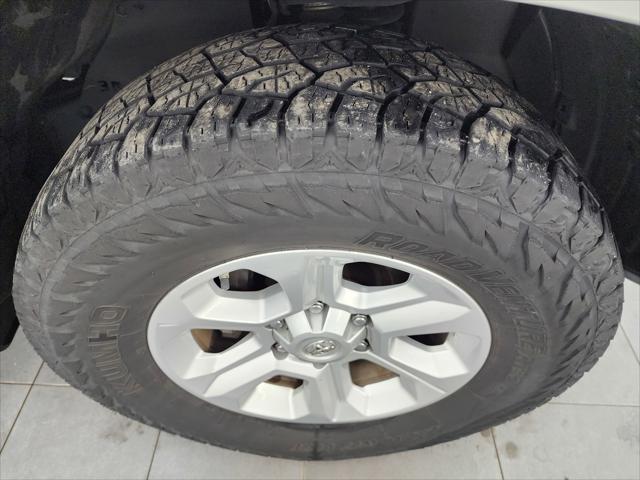 2021 Toyota 4Runner SR5 2021 Toyota 4Runner SR5