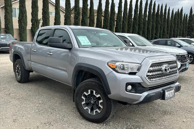 2017 Toyota Tacoma  2017 Toyota Tacoma