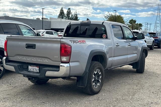 2017 Toyota Tacoma  2017 Toyota Tacoma