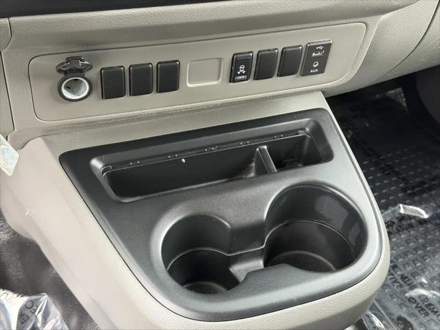 2016 Nissan 1500 SV V6