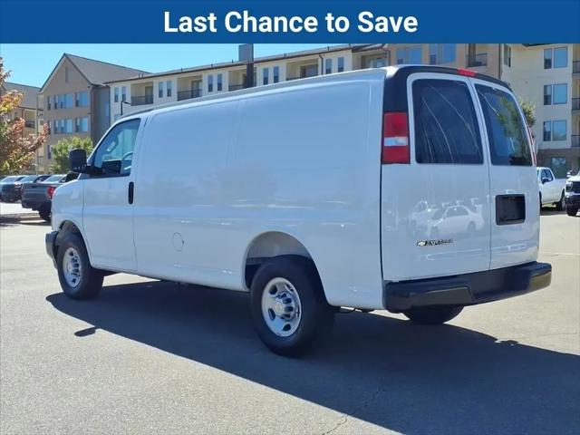 2025 Chevrolet Express Cargo Van RWD 2500 Regular Wheelbase WT