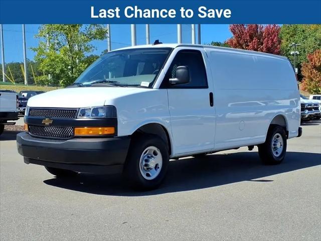 2025 Chevrolet Express Cargo Van RWD 2500 Regular Wheelbase WT