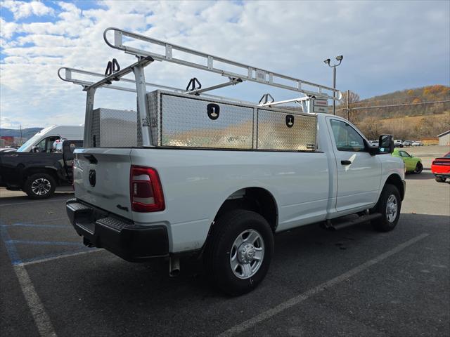 2024 RAM 3500 Tradesman Regular Cab 4x4 8 Box