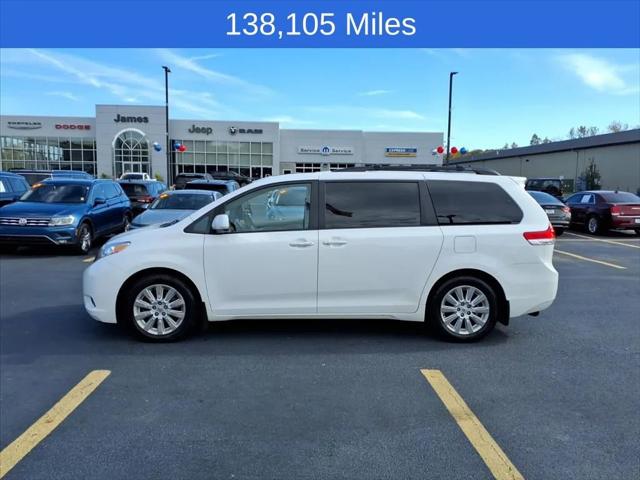 2014 Toyota Sienna XLE 7 Passenger 2014 Toyota Sienna XLE 7 Passenger