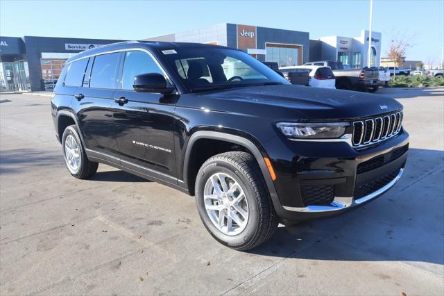 2025 Jeep Grand Cherokee GRAND CHEROKEE L LAREDO 4X4
