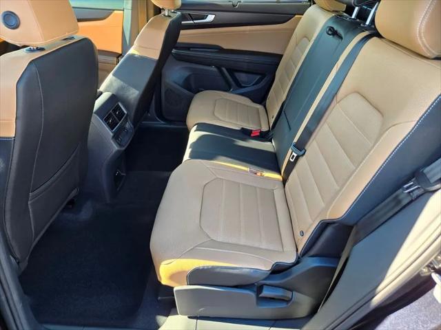 2026 Volkswagen Atlas Cross Sport SEL R-Line Black