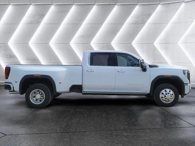 2026 GMC Sierra 3500HD Crew Cab, Long Bed, Denali Ultimate Dual Rear Wheel, 4WD