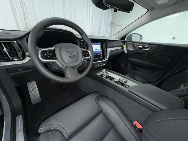 2026 Volvo V60 Cross Country Ultra, B5 AWD Gas (mild hybrid)