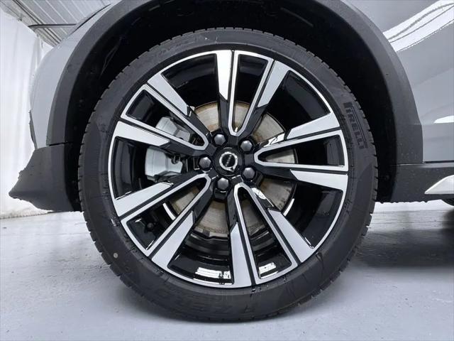 2026 Volvo V60 Cross Country Ultra, B5 AWD Gas (mild hybrid)
