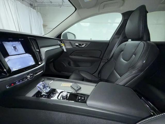 2026 Volvo V60 Cross Country Ultra, B5 AWD Gas (mild hybrid)