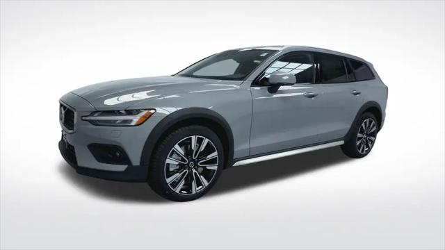 2026 Volvo V60 Cross Country Ultra, B5 AWD Gas (mild hybrid)