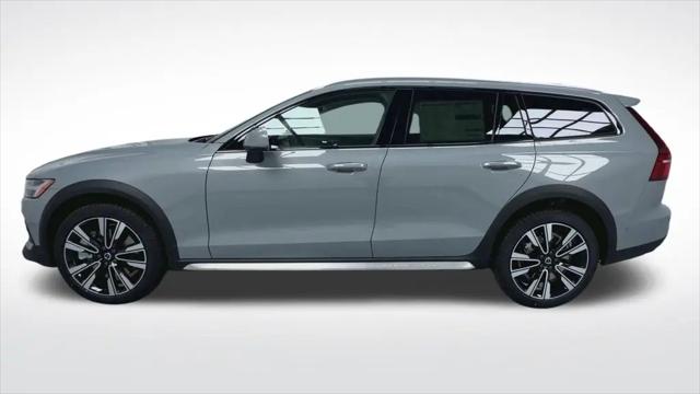 2026 Volvo V60 Cross Country Ultra, B5 AWD Gas (mild hybrid)