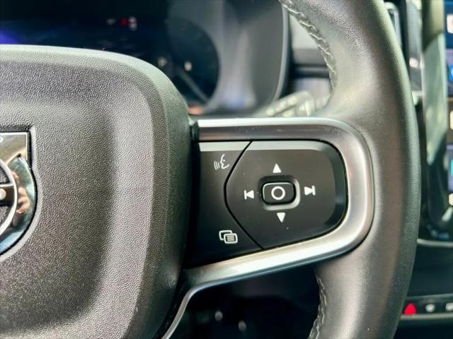 2023 Volvo XC40 B5 Core
