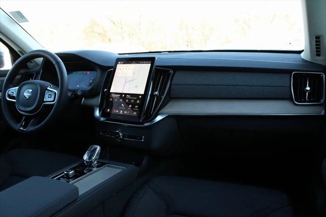 2026 Volvo XC90 Plug-In Hybrid Plus, T8 AWD, Electric/Gasoline, Bright, 7 Seats