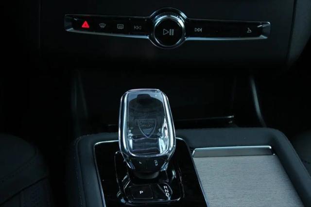 2026 Volvo XC90 Plug-In Hybrid Plus, T8 AWD, Electric/Gasoline, Bright, 7 Seats