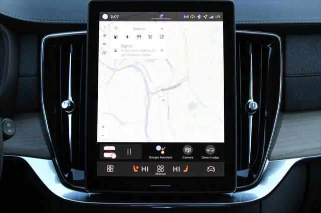 2026 Volvo XC90 Plug-In Hybrid Plus, T8 AWD, Electric/Gasoline, Bright, 7 Seats