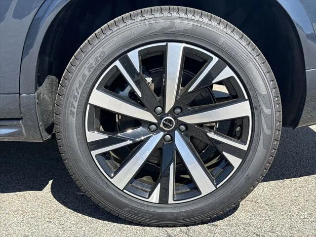2026 Volvo XC90 Plug-In Hybrid Core, T8 AWD, Electric/Gasoline, Bright, 7 Seats