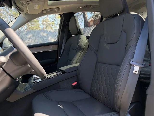 2026 Volvo XC90 Plug-In Hybrid Plus, T8 AWD, Electric/Gasoline, Bright, 7 Seats