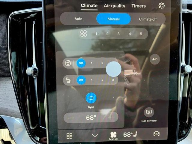 2026 Volvo XC90 Plug-In Hybrid Plus, T8 AWD, Electric/Gasoline, Bright, 7 Seats