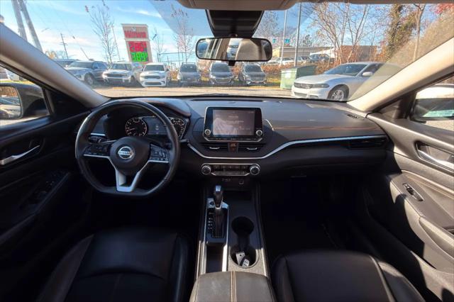 2021 Nissan Altima SR FWD